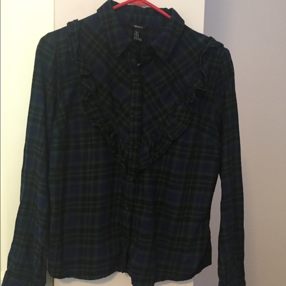 Front ruffle detailing button up - Picture 1 of 2